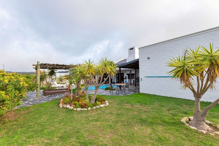 To Let 4 Bedroom Property for Rent in Long Acres Country Estate Western Cape